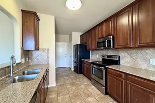1912 Golden Arrow Ave, Cedar Park, TX 78613 - Photo 5