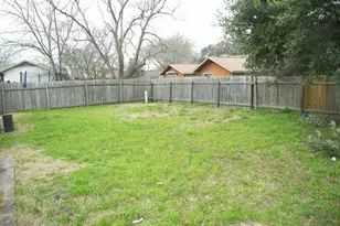 10108 Woodland Village Dr, Austin, TX 78750 - Photo 9