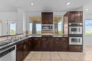5724 Brittlyns Ct, Austin, TX 78730 - Photo 9