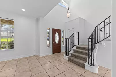 5724 Brittlyns Court, Austin, TX 78730 - Photo 7