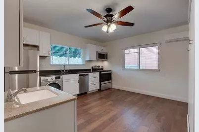 306 E 30th Street #106, Austin, TX 78705 - Photo 5