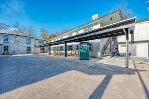 306 E 30th St, Austin, TX 78705 - Photo 3