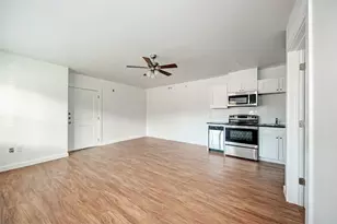 306 E 30th St, Austin, TX 78705 - Photo 7