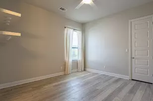 205 Barefoot Park Ln, Georgetown, TX 78628 - Photo 11