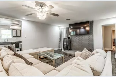 610 Pleasant Grove Road, Elgin, TX 78621 - Photo 7