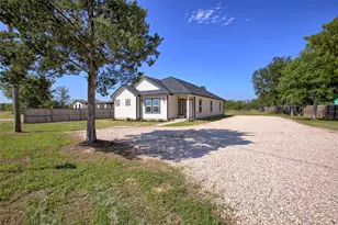 956 S Hwy 304 Hwy, Bastrop, TX 78602 - Photo 1