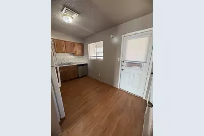 139 Elm Drive #302, Lockhart, TX 78644 - Photo 3