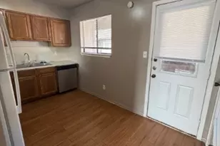 139 Elm Dr, Lockhart, TX 78644 - Photo 3