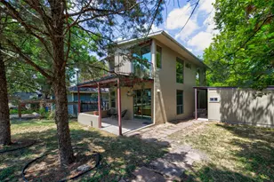 1305 Chestnut Ave, Austin, TX 78702 - Photo 3