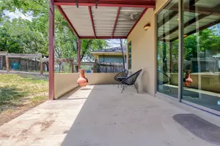 1305 Chestnut Ave, Austin, TX 78702 - Photo 35