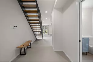 1305 Chestnut Ave, Austin, TX 78702 - Photo 5