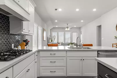 204 Bluff Creek Lane, Georgetown, TX 78628 - Photo 5