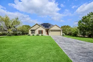 935 Wesley Ridge Dr, Spicewood, TX 78669 - Photo 1