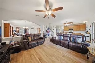 109 Morningside Cir, Hutto, TX 78634 - Photo 7