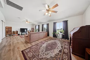 109 Morningside Cir, Hutto, TX 78634 - Photo 25