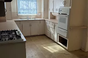 204 NW Nw 5th St, Smithville, TX 78957 - Photo 17