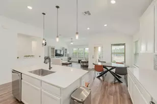 1808 Donetto Dr, Leander, TX 78641 - Photo 3