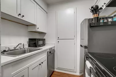 4701 Red River Street #102, Austin, TX 78751 - Photo 5