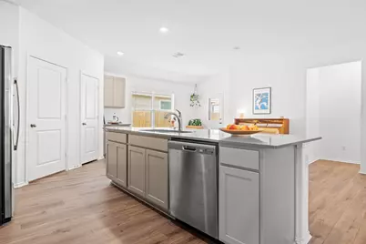 124 Perfect World Loop, Jarrell, TX 76537 - Photo 11