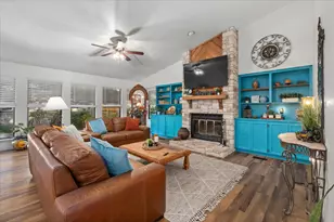 208 Daybreak Cove, Buda, TX 78610 - Photo 9