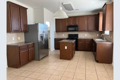 2480 Green Meadows Lane, Buda, TX 78610 - Photo 5