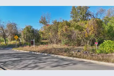 131 W Nash Street, Round Rock, TX 78664 - Photo 1