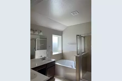 18413 Falcon Pointe Boulevard, Pflugerville, TX 78660 - Photo 11