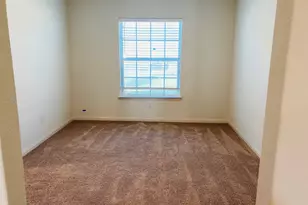 1017 Riverdale Cove, Jarrell, TX 76537 - Photo 11