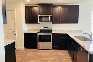 1017 Riverdale Cove, Jarrell, TX 76537 - Photo 5