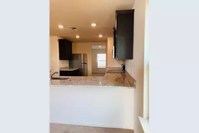 1017 Riverdale Cove, Jarrell, TX 76537 - Photo 3