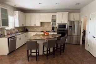 3200 Burks Ln, Austin, TX 78732 - Photo 5