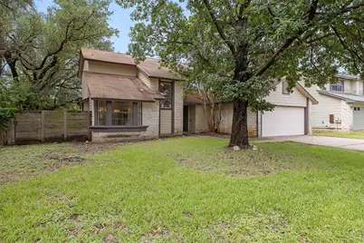 8905 Bridgewood Trail, Austin, TX 78729 - Photo 3