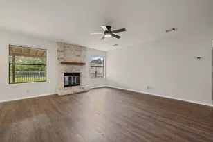 8905 Bridgewood Trail, Austin, TX 78729 - Photo 5