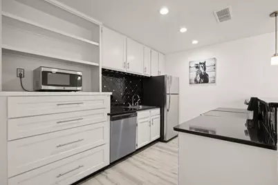 2600 Penny Lane Lane #211, Austin, TX 78757 - Photo 7