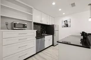 2600 Penny Ln Ln, Austin, TX 78757 - Photo 7