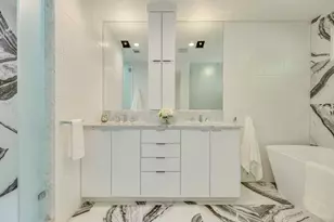 5706 Highland Hills Cir, Austin, TX 78731 - Photo 15