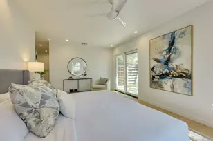 5706 Highland Hills Cir, Austin, TX 78731 - Photo 13