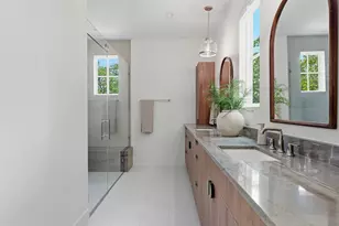 5207 Prock Ln, Austin, TX 78721 - Photo 9