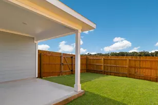 306 Constanza Trl, Bastrop, TX 78602 - Photo 3