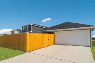 306 Constanza Trl, Bastrop, TX 78602 - Photo 5