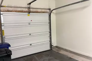 7220 Wyoming Springs Dr, Round Rock, TX 78681 - Photo 23