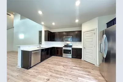 1917 Daleside Lane, Austin, TX 78754 - Photo 7
