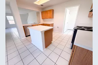 305 Edgewood Cove, Leander, TX 78641 - Photo 7