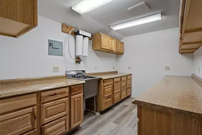 2307 Davis Street, Taylor, TX 76574 - Photo 29