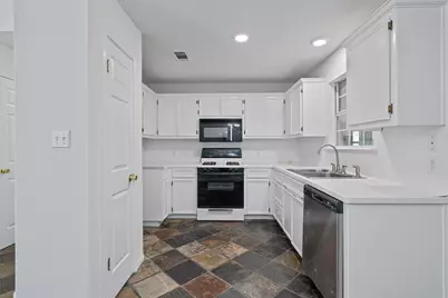2307 Davis Street, Taylor, TX 76574 - Photo 11