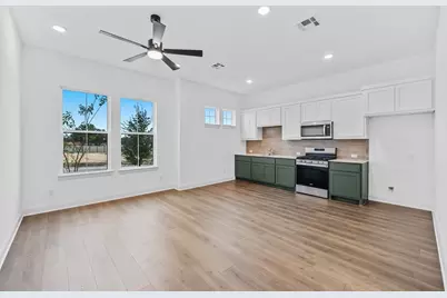 2000 Crimson Sunset Drive, Georgetown, TX 78628 - Photo 9