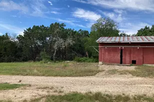 1050 Harmon Hills Rd, Dripping Springs, TX 78620 - Photo 17