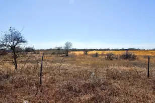 1015 E Main St, Troy, TX 76579 - Photo 9