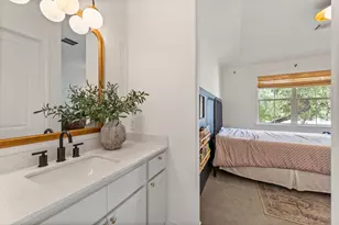 224 Magnolia Blossom Cove, Driftwood, TX 78619 - Photo 19