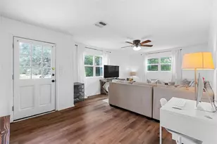 617 Johnson St, Bertram, TX 78605 - Photo 5